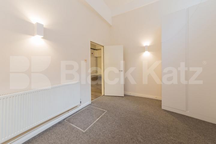 One bedroom warehouse apartment offering loft style features Eagle House, Eagle Wharf Road  , Angel / Shoreditch / Old Street